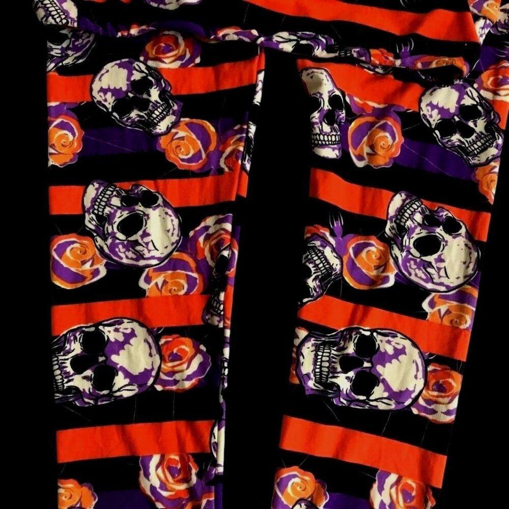 LulaRoe Halloween Leggings Tall Curvy 32 inch Skull Floral TrickTreat Fe… - Picture 4 of 13